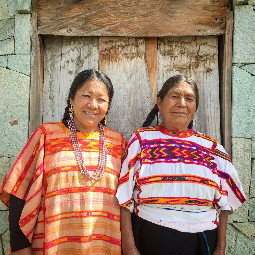 Traditional Treadle Loom Huipil - Made in Oaxaca - One Size XS to S- Amuzgo