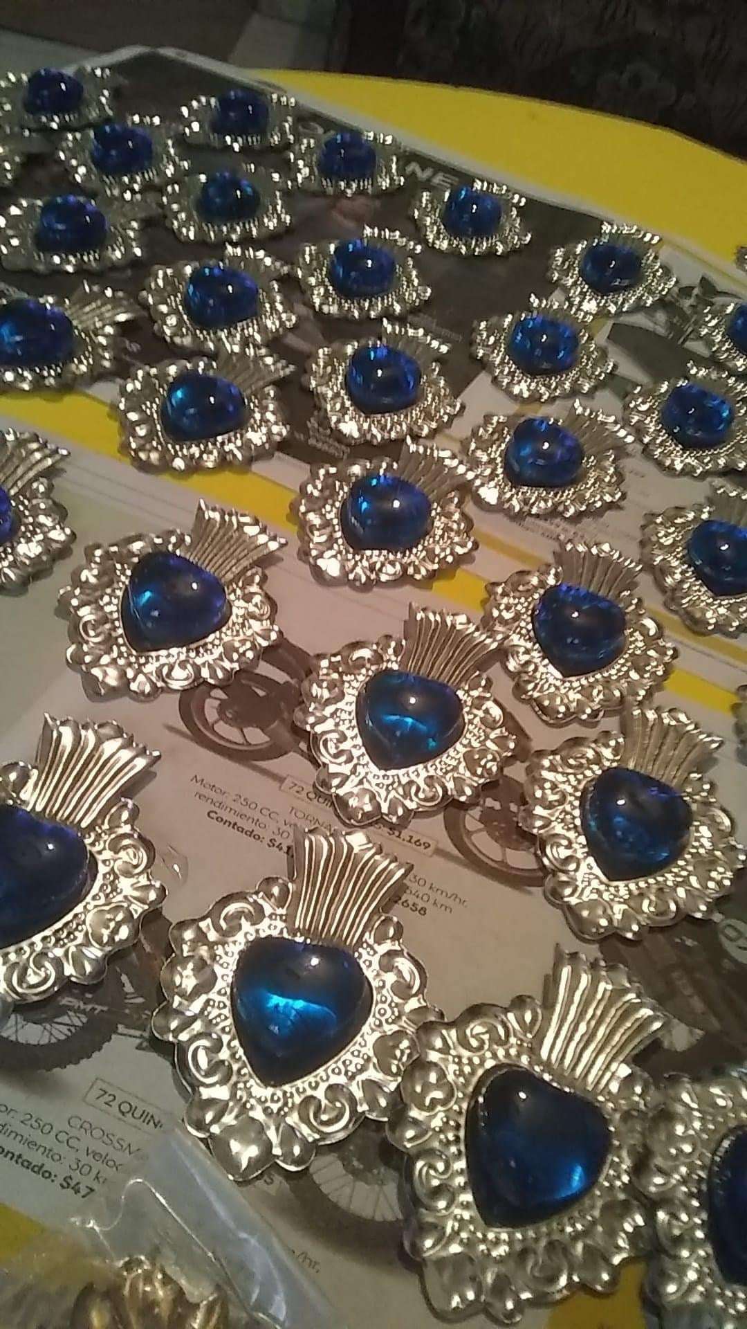 Lux Mexican Tin Heart with Shiny Gemstone in Centre Handmade with Magnet - Blue