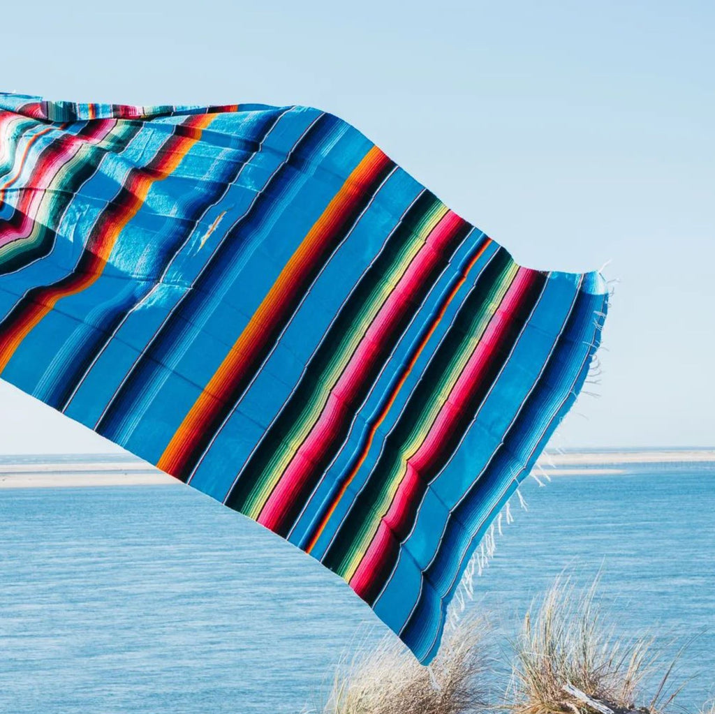 Mexican Blankets: Your Stylish Beach Companion - Colours of Mexico