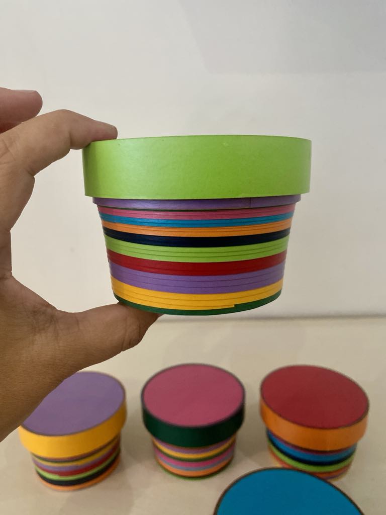 Handcrafted Artisanal Paper (Streamers) Box with Lid - Made in Mexico