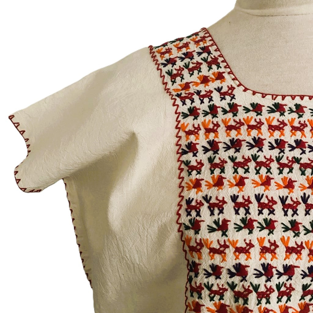 Hand-Embroidered Traditional Huipil Top – Made in Oaxaca – Los Pajaritos – One Size M-L