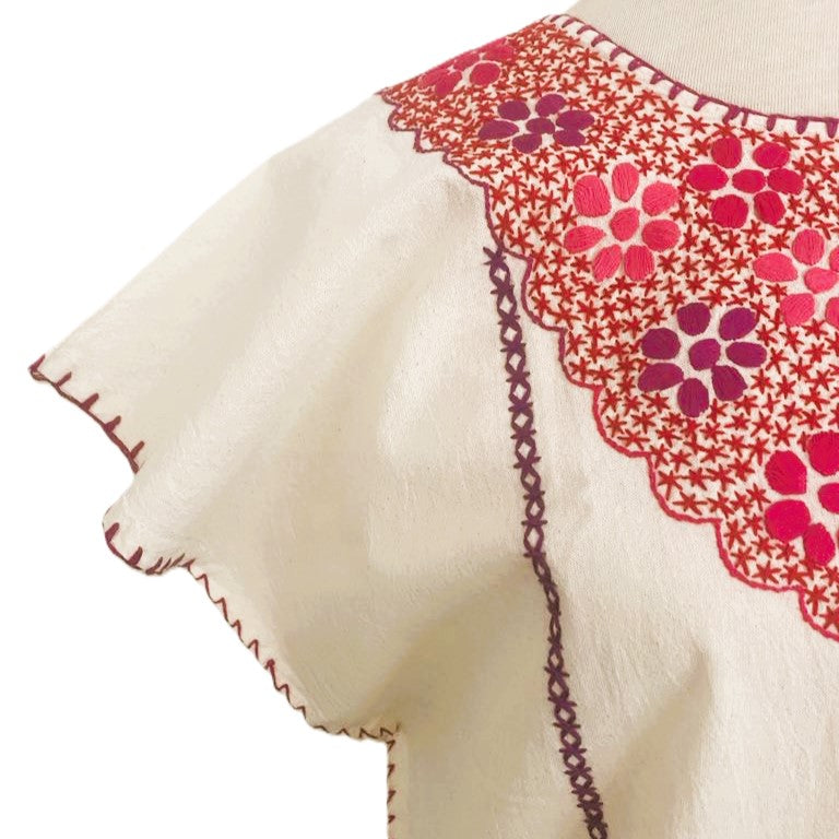 Hand-Embroidered Traditional Huipil Top – Made in Oaxaca – Las Florecitas– One Size L