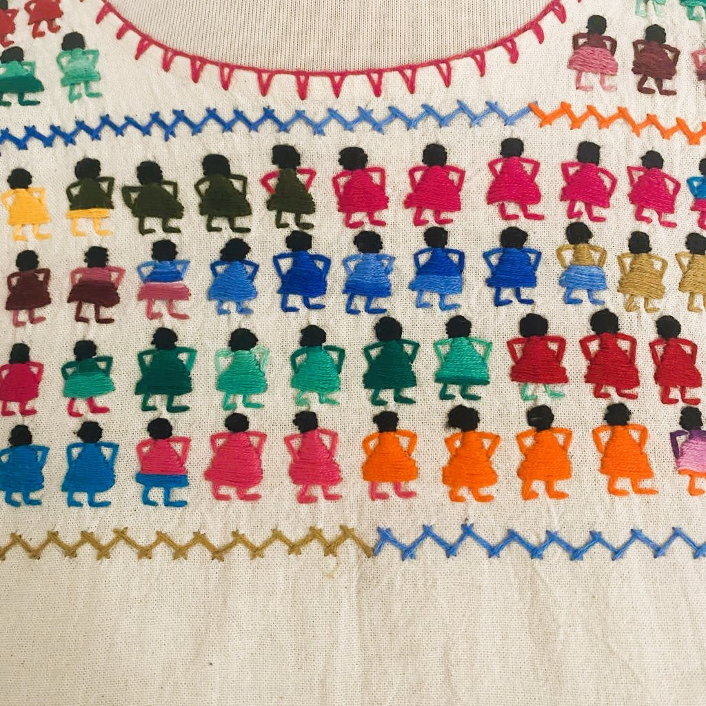 Hand-Embroidered Traditional Huipil Top – Made in Oaxaca – Las Munecas– One Size L-XL