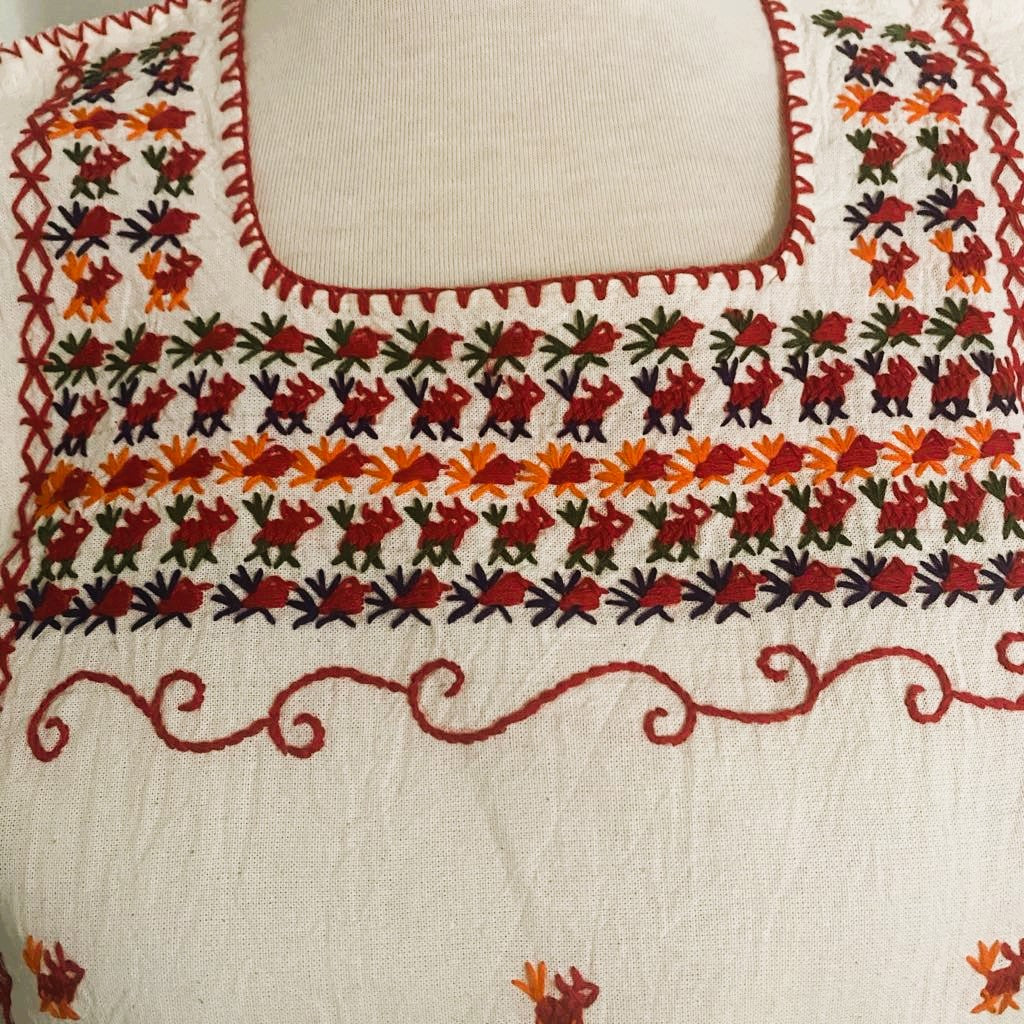 Hand-Embroidered Traditional Huipil Top – Made in Oaxaca - Los Pajaritos - Size Small