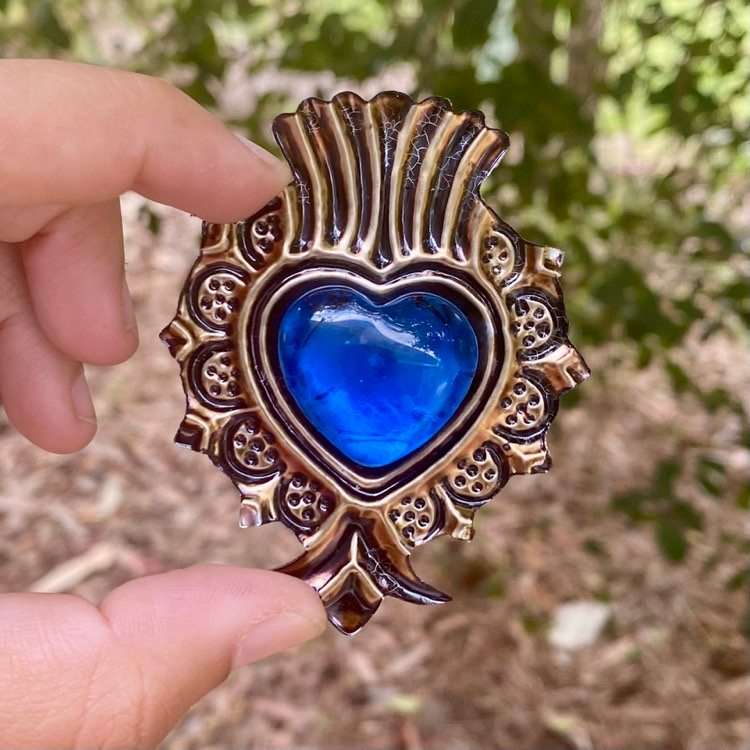 Lux Mexican Tin Heart with Shiny Gemstone in Centre Handmade with Magnet - Blue