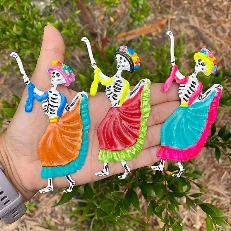 La Catrina Tin Kitsch Artwork with Magnet Hand painted - Tin
