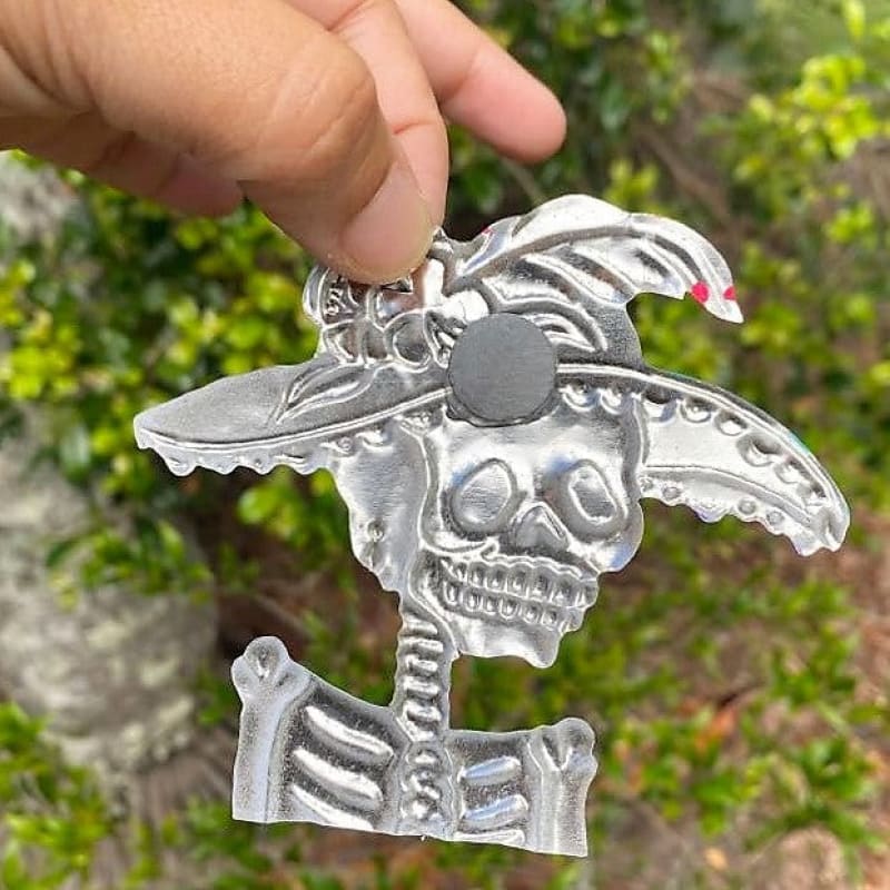 La Catrina Tin Kitsch Artwork with Magnet Hand painted - Tin